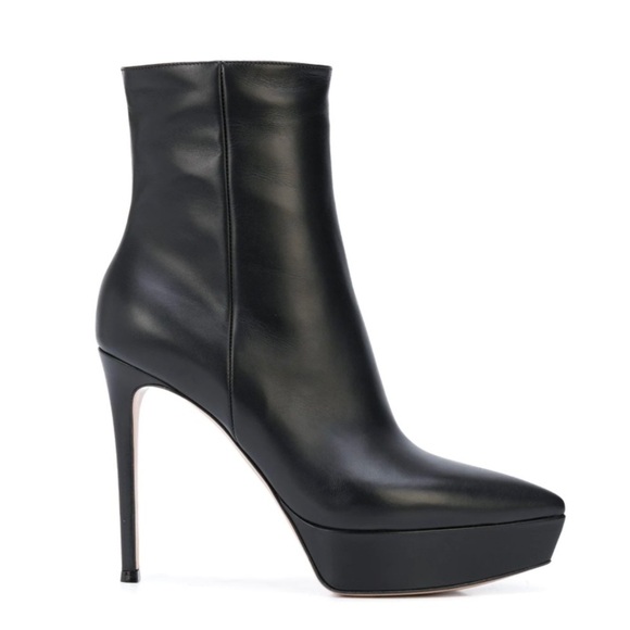 Gianvito Rossi
Dasha 115mm platform booties - Picture 1 of 14